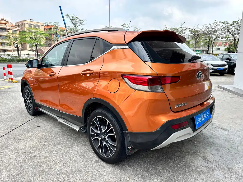 Soueast DX3 1.5 L Manual Distinguished