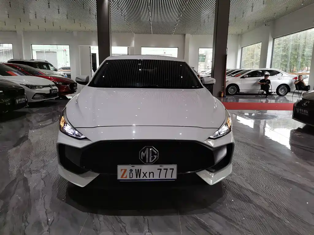 MG5 180 DVVT CVT Youth Luxury