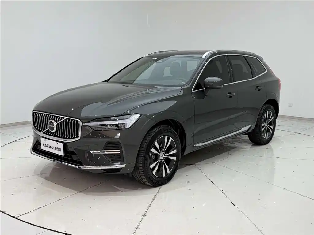 Volvo XC60 B5 4 WD Smart Ease Luxury