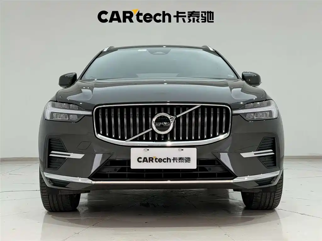 Volvo XC60 B5 4 WD Smart Ease Luxury