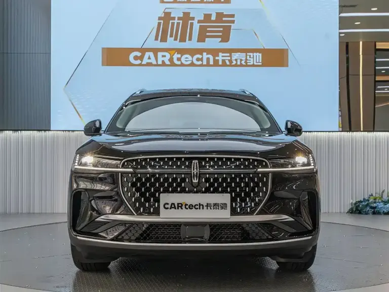 Lincoln Nautilus 2.0 T 4 WD Premium