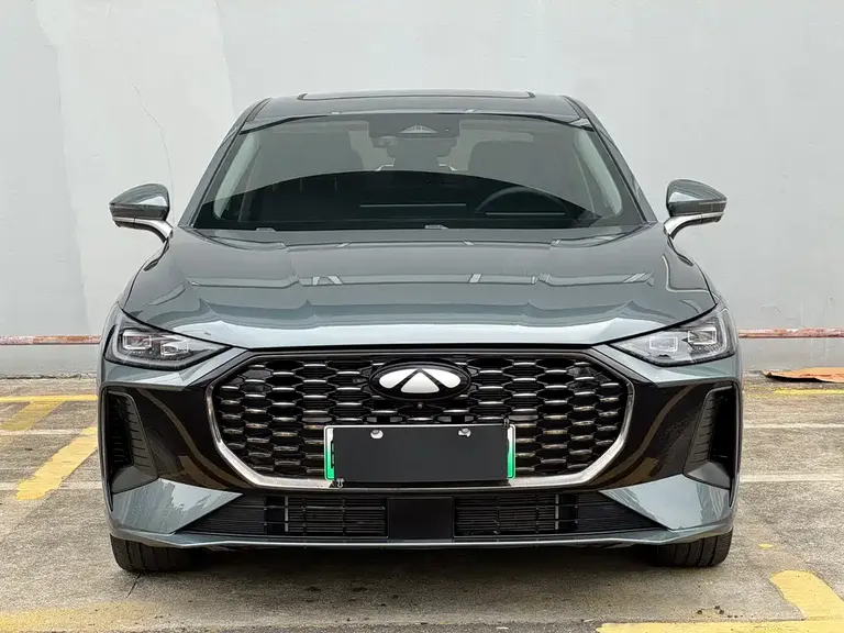 Chery Fengyun A8 L 1.5 TGDI 145 km Luxury