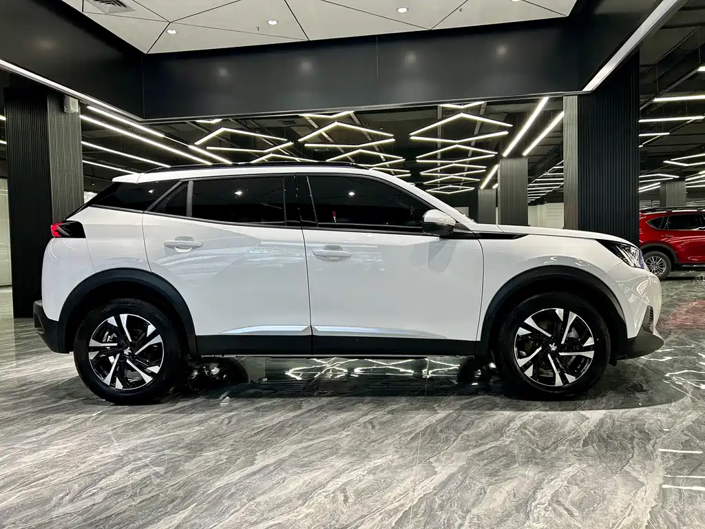 Peugeot 2008 2022 230 THP THE ONE