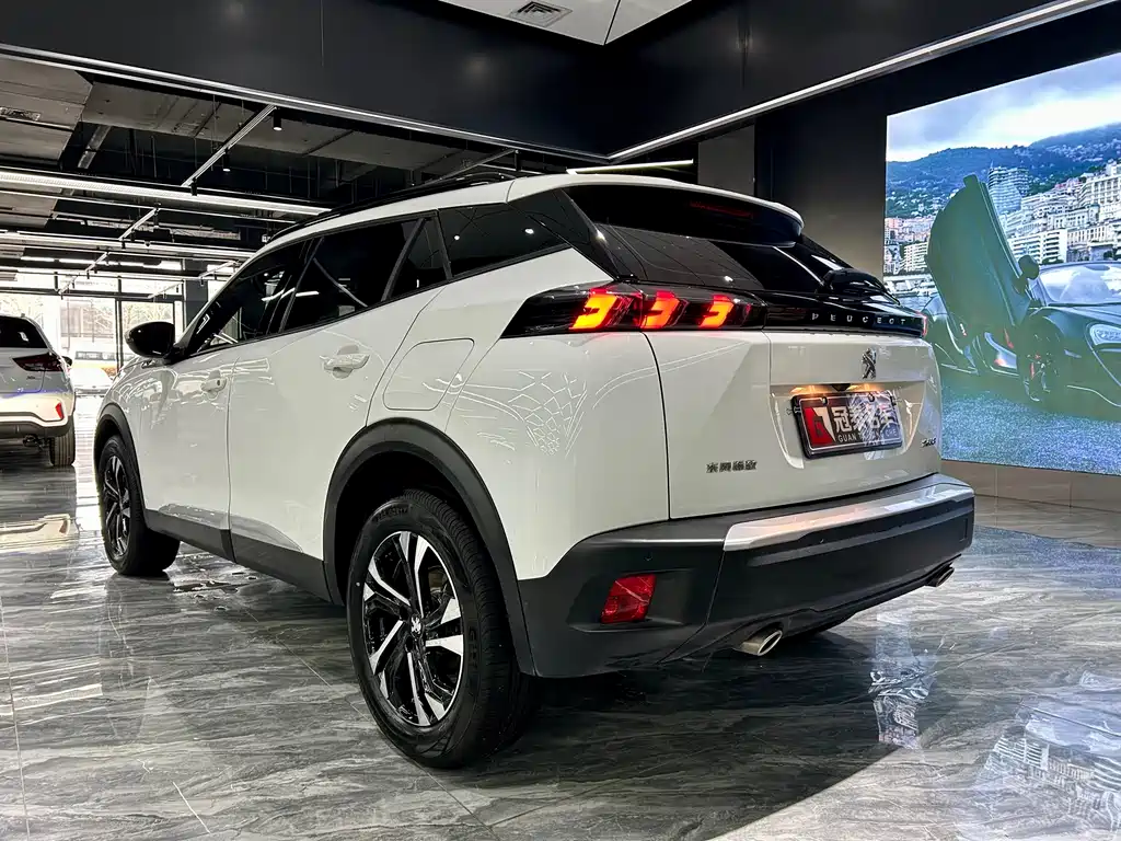 Peugeot 2008 2022 230 THP THE ONE