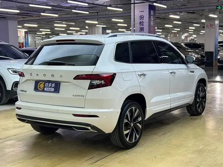 Skoda Karoq TSI280 Luxury Enjoyment