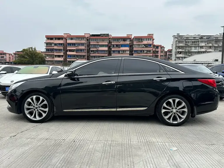 Hyundai Sonata 索纳塔 2014款 2.4 L 自动顶级版 国IV