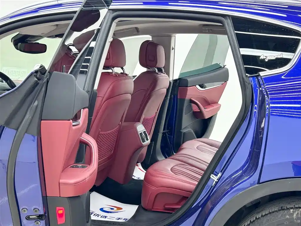 Levante 3.0 T Standard