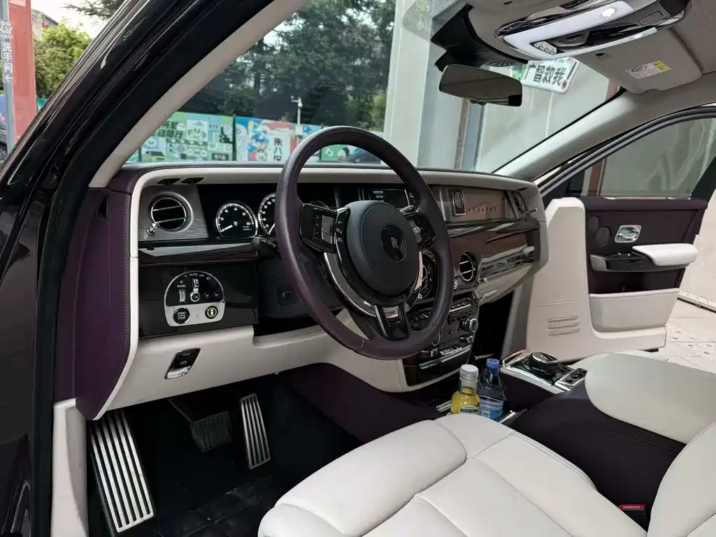 Phantom 6.7 T LWB Range