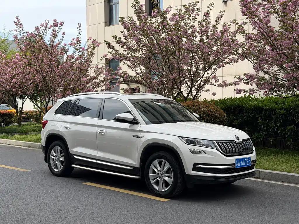 Kodiaq Facelift TSI330 5-seat 2 WD Comfort
