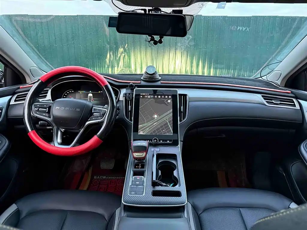 Roewe i6 MAX 荣威i6 MAX 2020款 300 TGI 自动爽酷天幕版