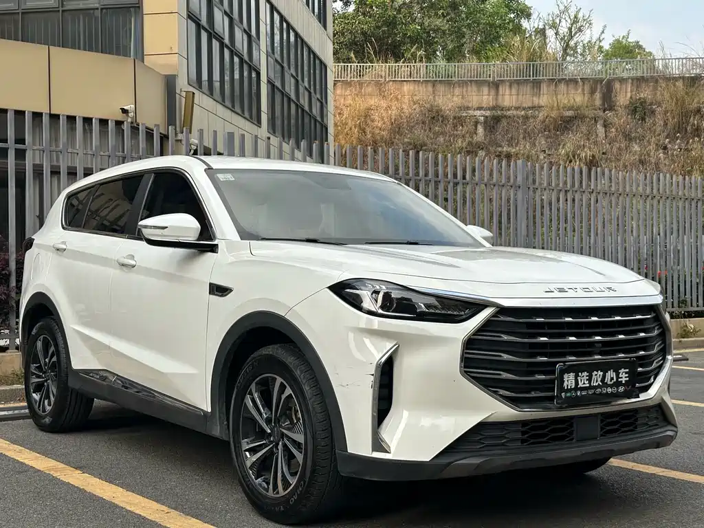 Jetour X70 1.5 T DCT Exclusive I 5-seat