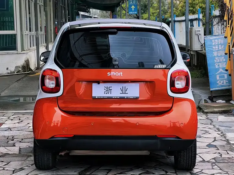 smart fortwo 1.0 L 52 kW Hardtop Agile