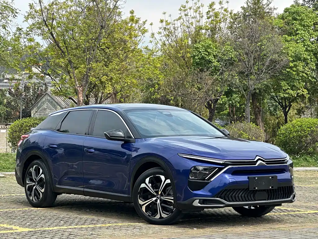 C5 X 凡尔赛C5 X 2021款 1.6 T 势不凡