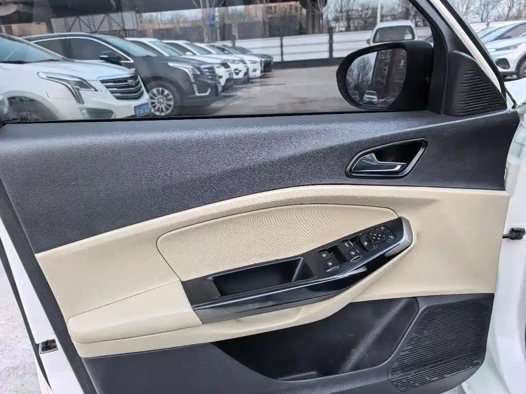 Escort Facelift 1.5 L Auto Comfort