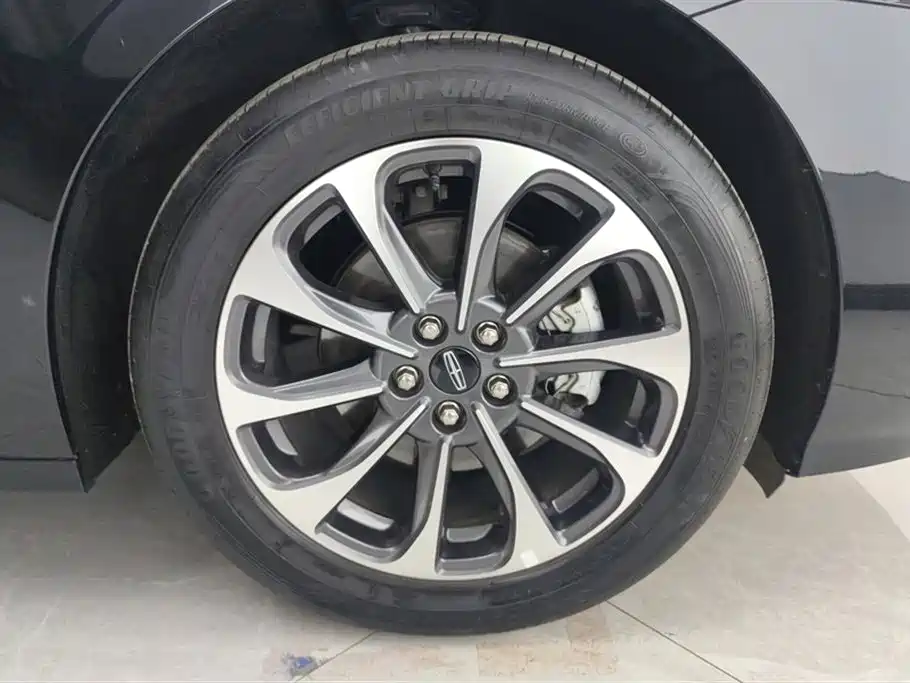 Lincoln Z 2.0 T Premium Style