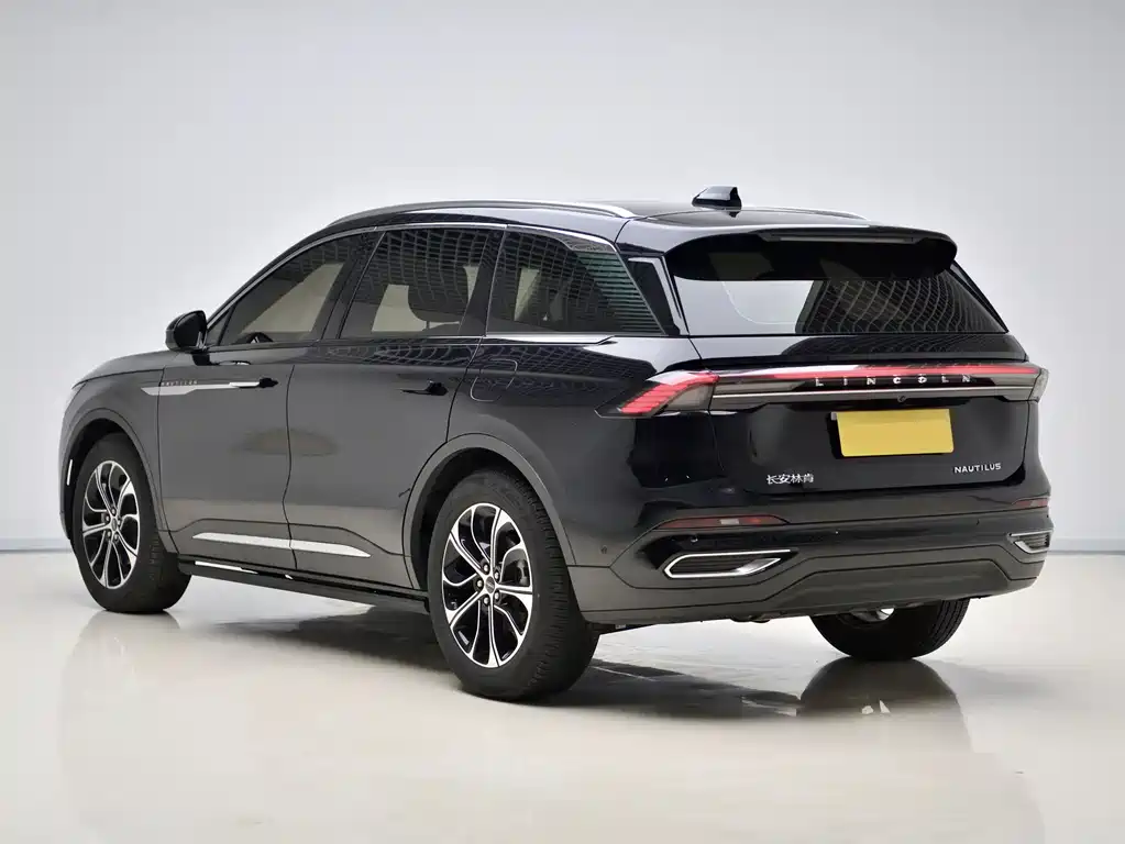 Nautilus 2.0 T 4 WD Comfort Supreme