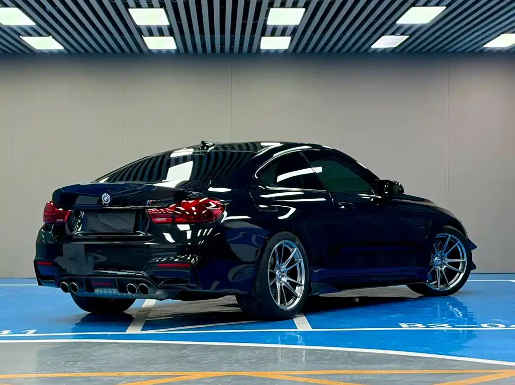 BMW M4 M4 2-door Coupe