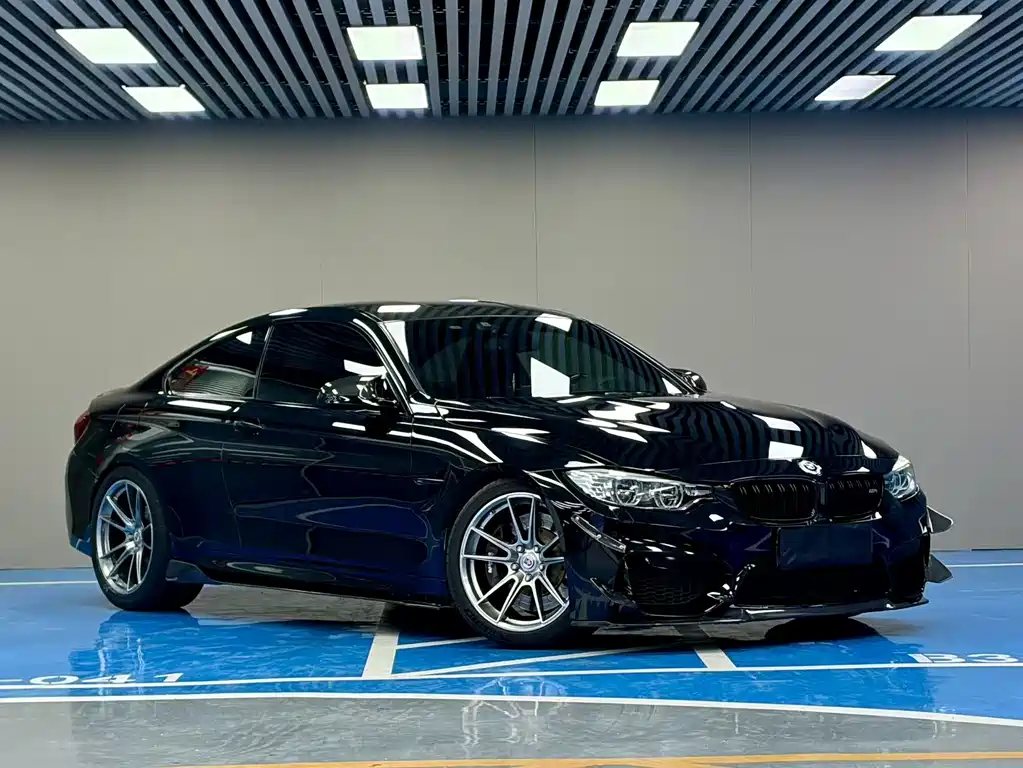 BMW M4 M4 2-door Coupe