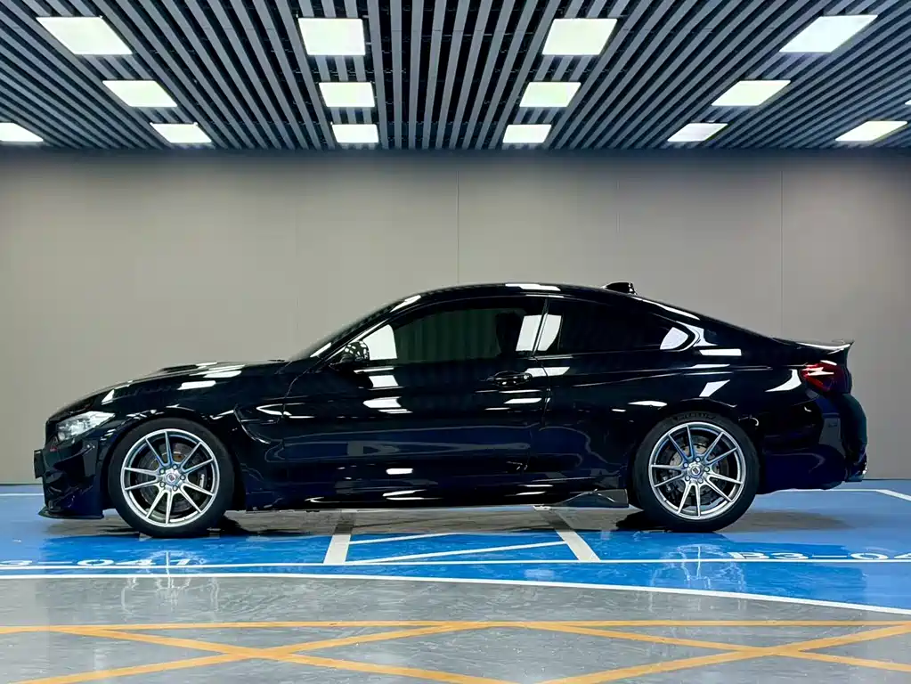 BMW M4 M4 2-door Coupe