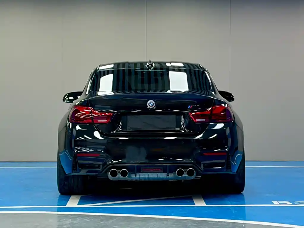 BMW M4 M4 2-door Coupe