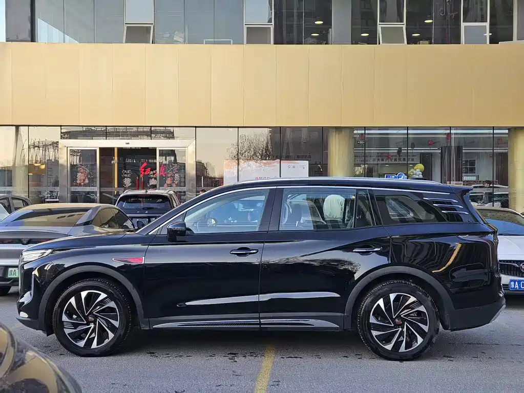 Hongqi HS7 PHEV 2.0 T PHEV 4 WD Flagship Smooth 6-seat