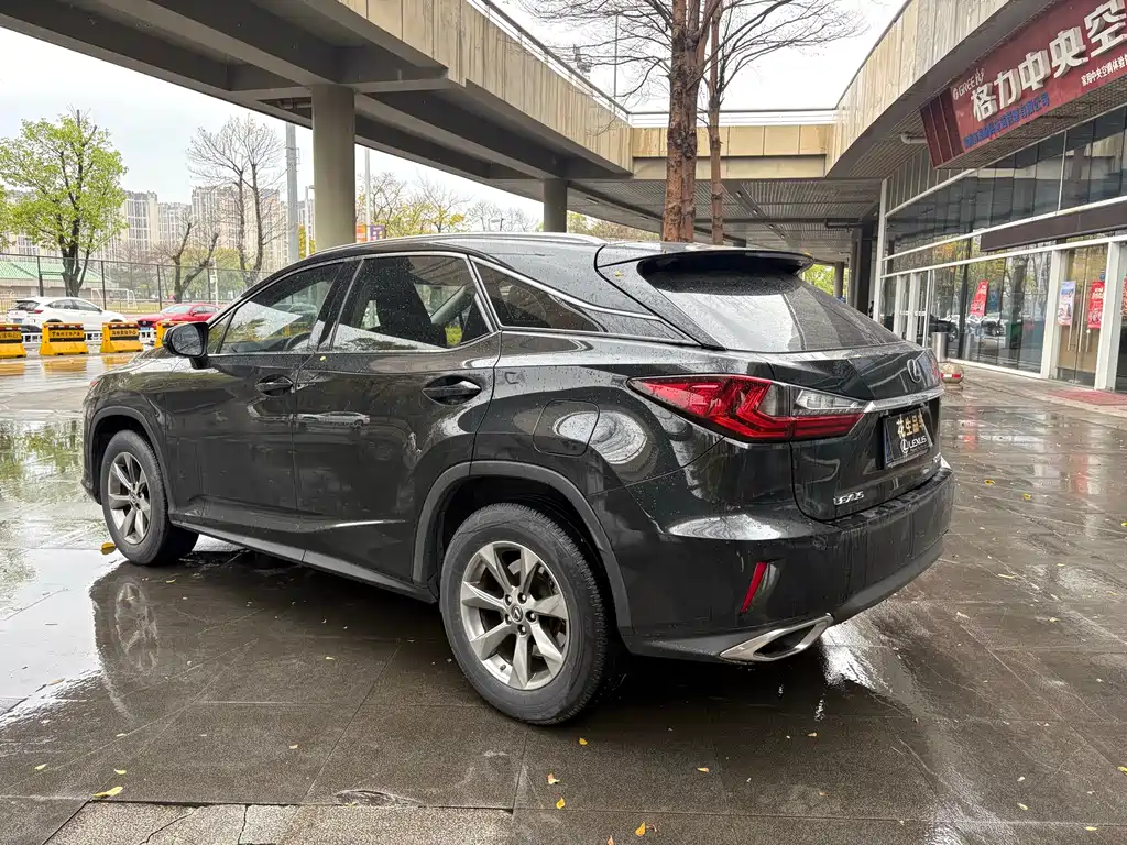 Lexus RX 300 2 WD Elite CN-V
