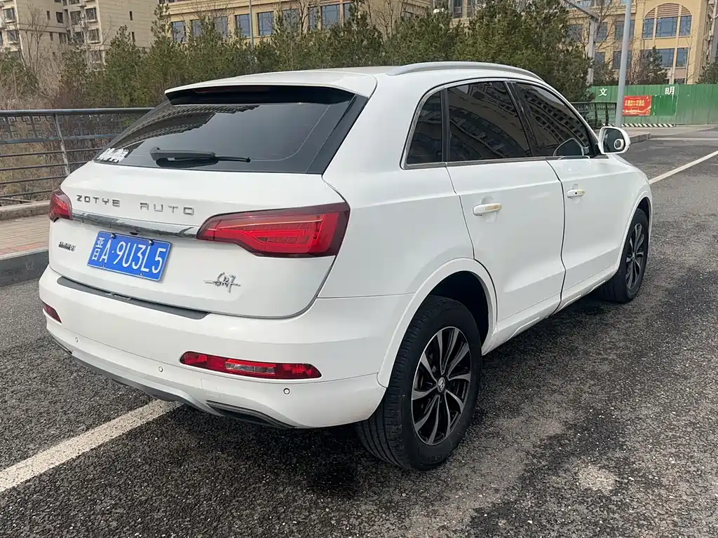 Zotye SR7 众泰SR7 2016款 1.5 T 手动魔方之心版 国IV