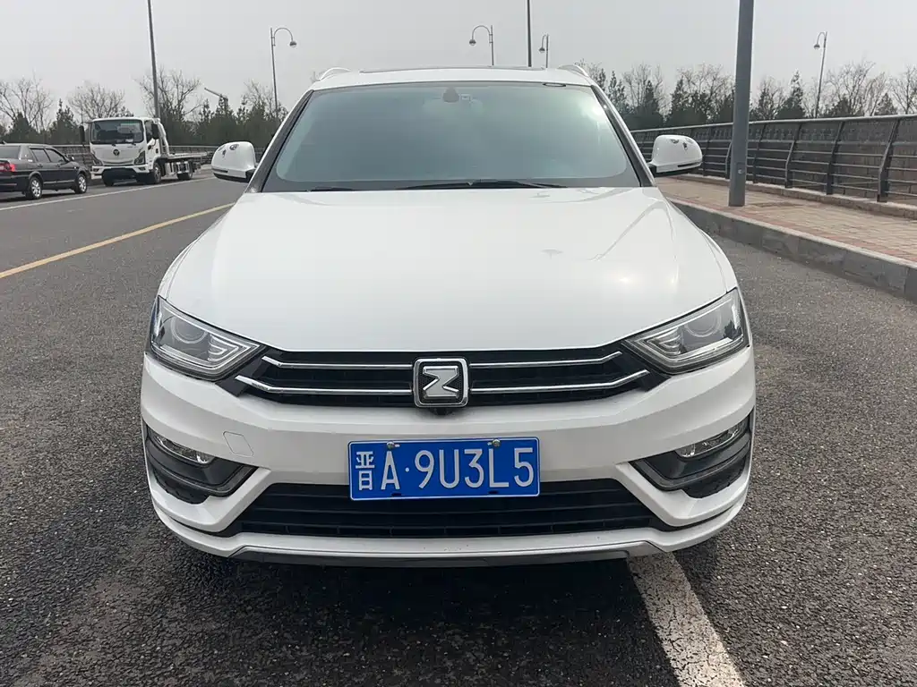 Zotye SR7 众泰SR7 2016款 1.5 T 手动魔方之心版 国IV