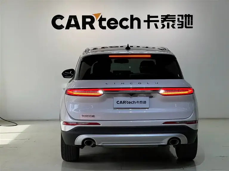 Lincoln Corsair 2.0 T 2 WD Premium