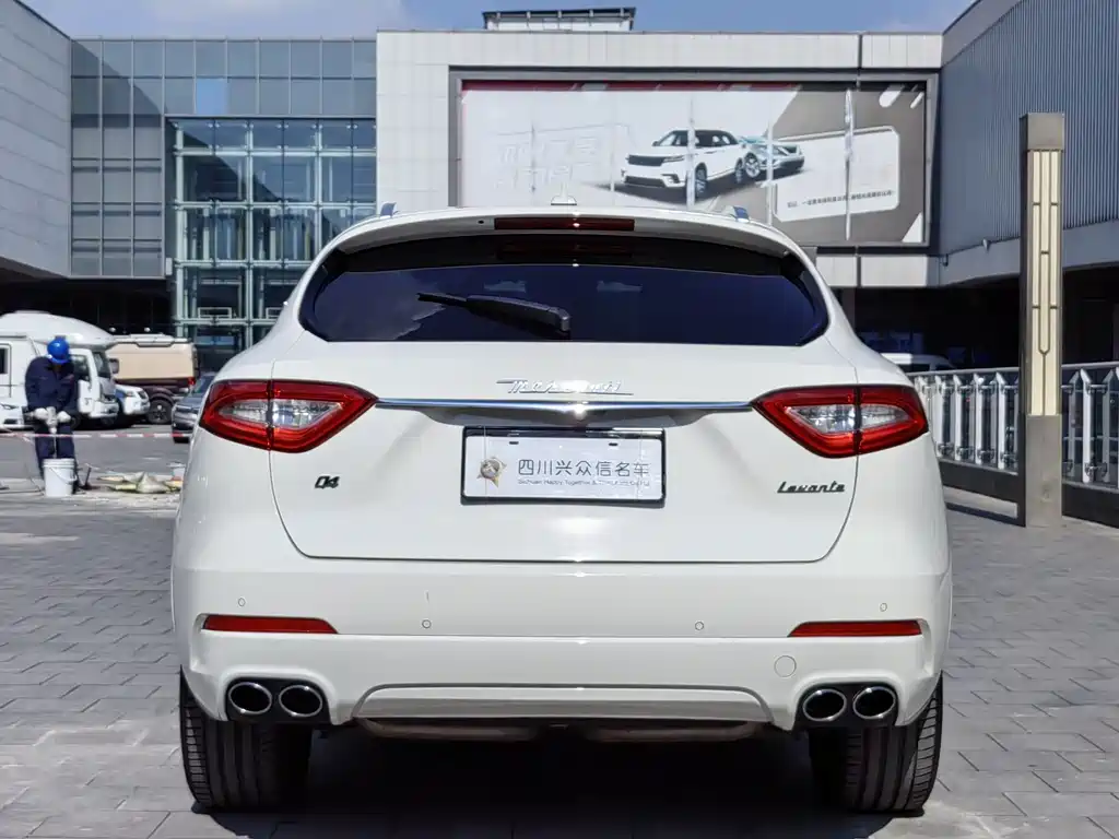 Levante Levante 2020款 3.0 T 豪华版