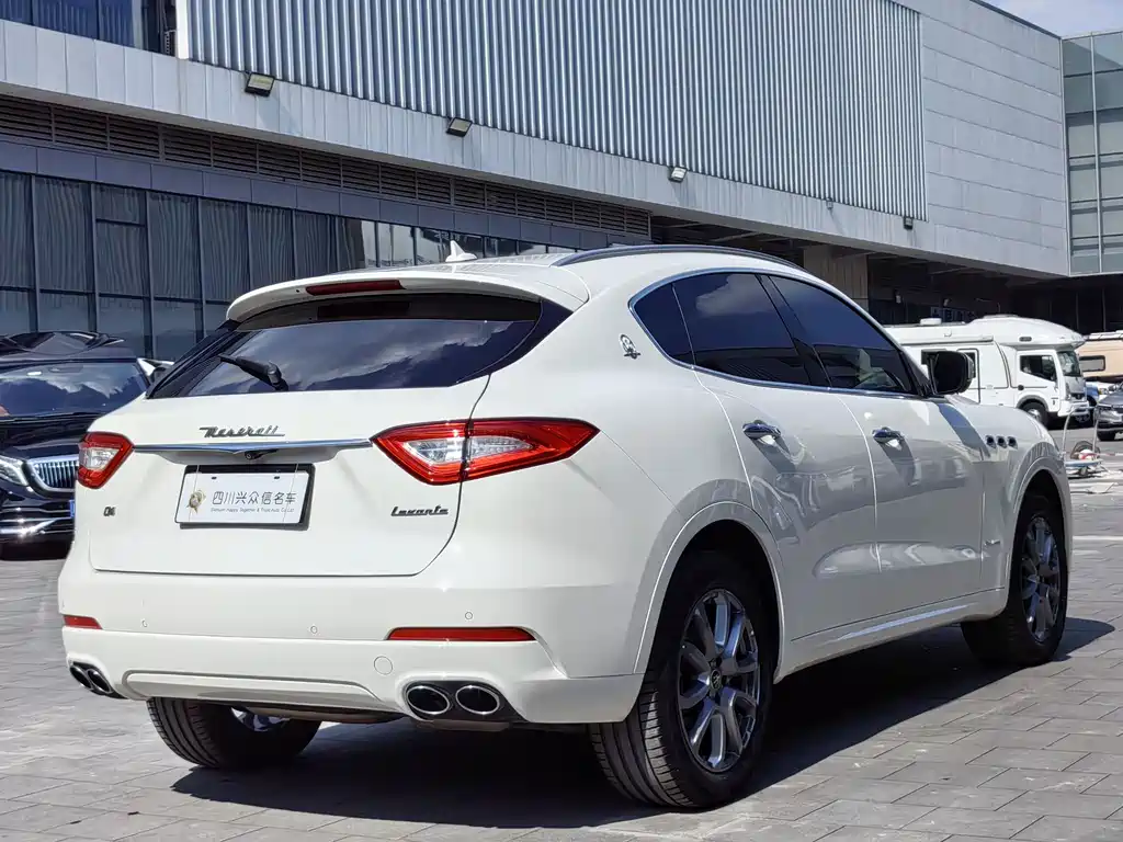 Levante Levante 2020款 3.0 T 豪华版