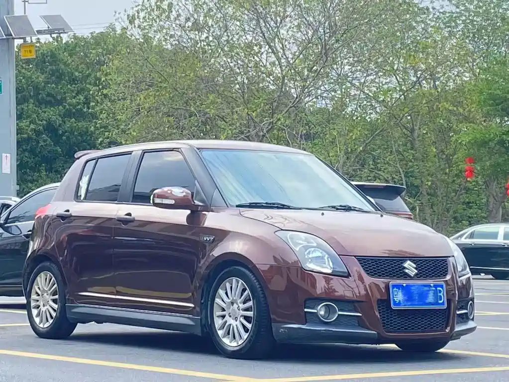 Swift 1.5 L Auto Standard