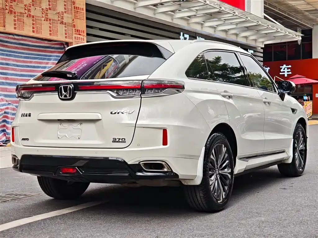 Honda UR-V 370 TURBO 4 WD Premium