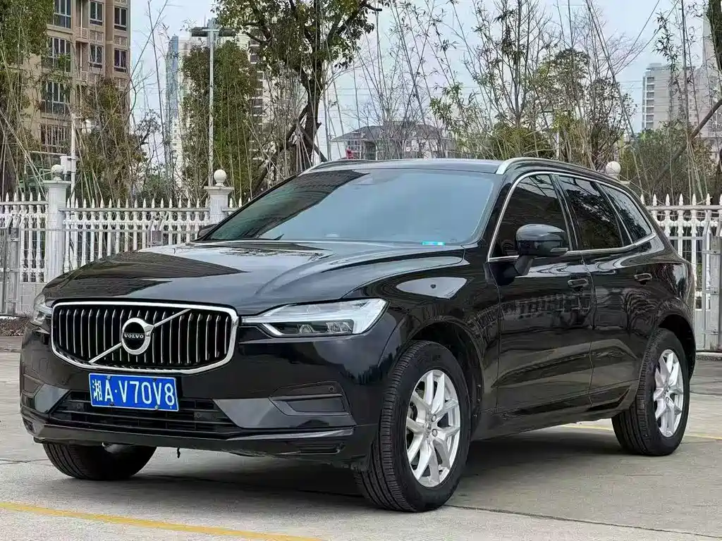 Volvo XC60 T5 4 WD Smart Ease CN-VI