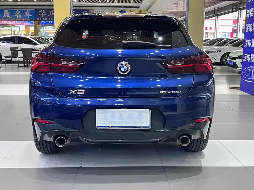 BMW X2 sDrive25 i Leading M Sport Package