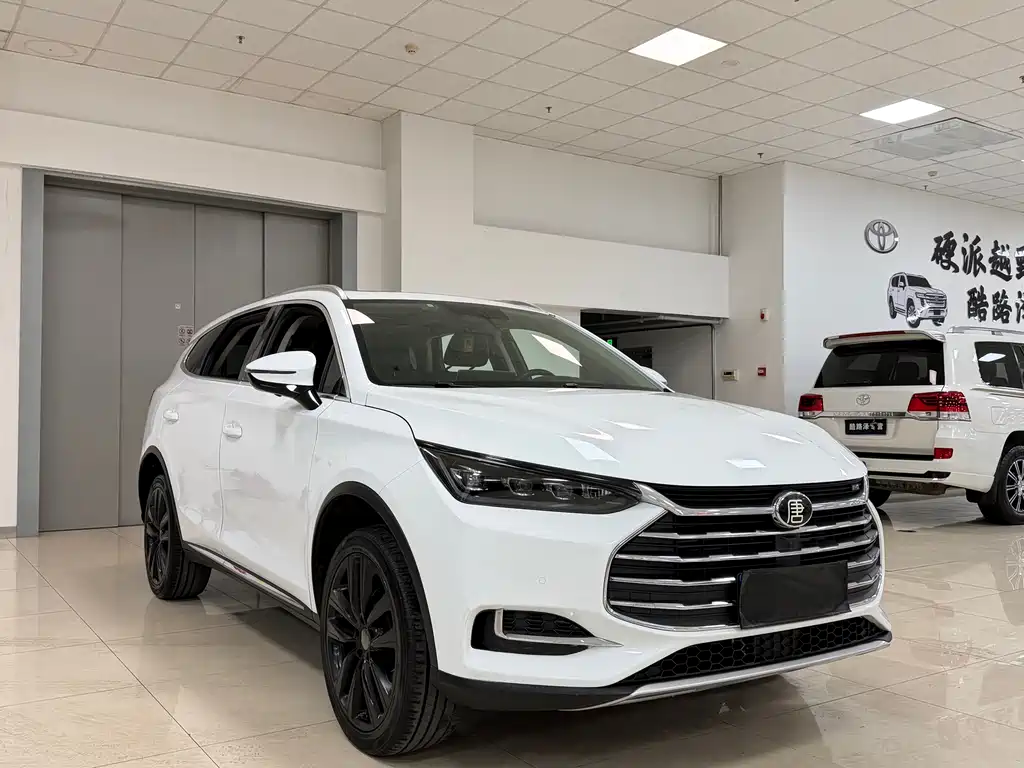 Tang 2.0 T Auto Connected Distinguished 7-seat CN-V