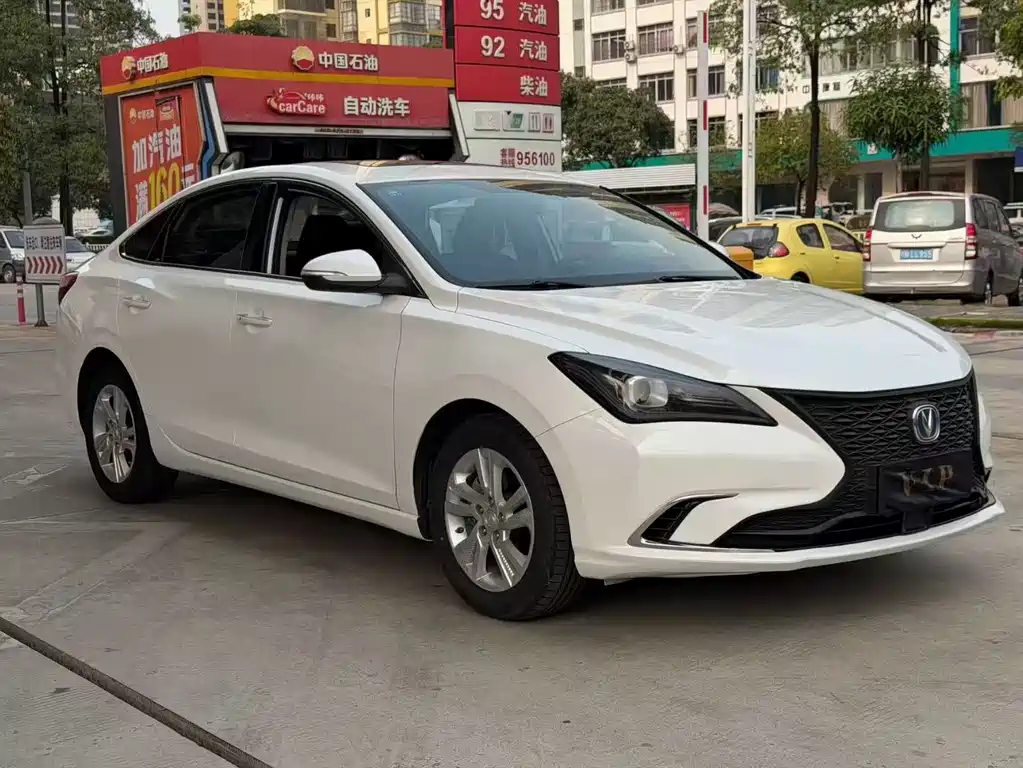 Eado Blue Whale 280 T GDI DCT Power Speed