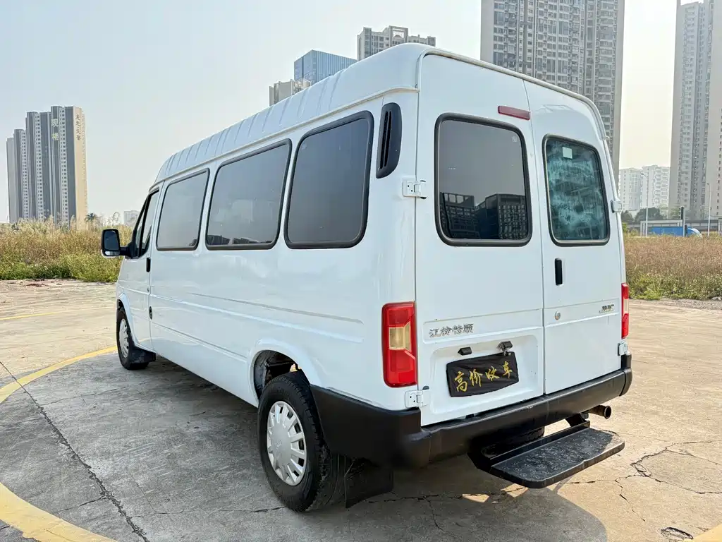 Transit Custom 2.8 T Commercial LWB Mid Roof 6-seat Rear Single Tire CN-VI JX493