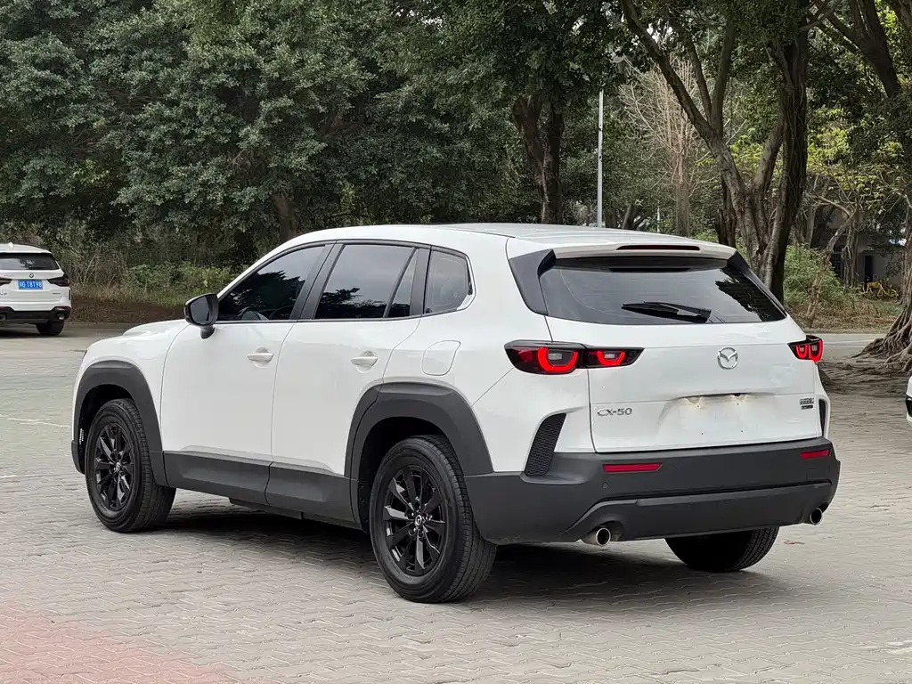 Mazda CX-50 2.0 L
