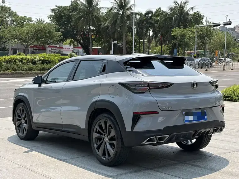 Changan UNI-T 1.5 T Distinguished