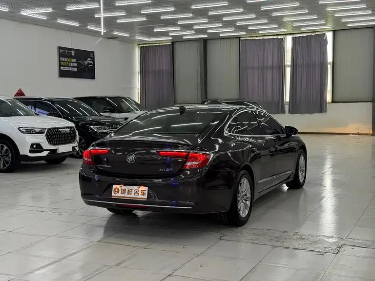 Buick LaCrosse Facelift 20 T Leading