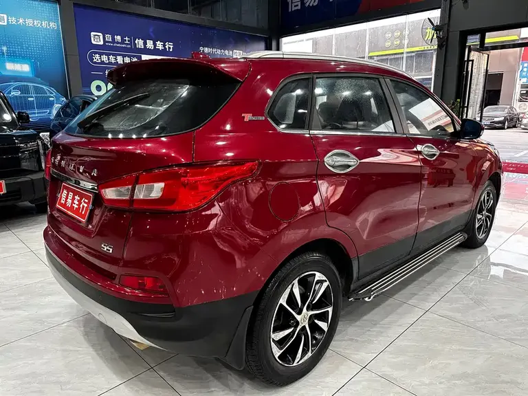 Baic Senova X55 绅宝X55 2016款 1.5 T CVT豪华版
