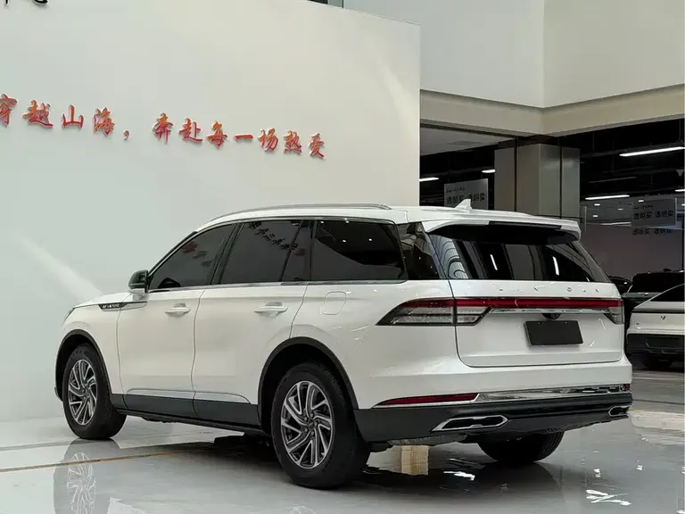 Lincoln Aviator 3.0 T V6 4 WD Premium Cruise 6-seat