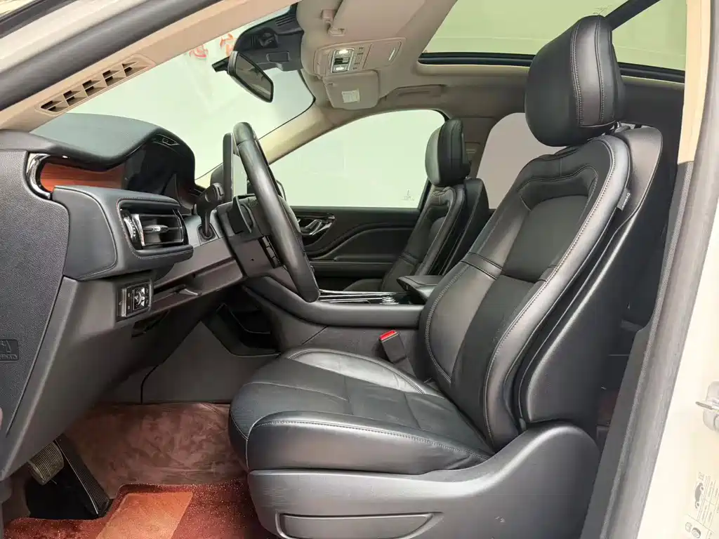 Aviator 3.0 T V6 4 WD Premium Cruise 6-seat