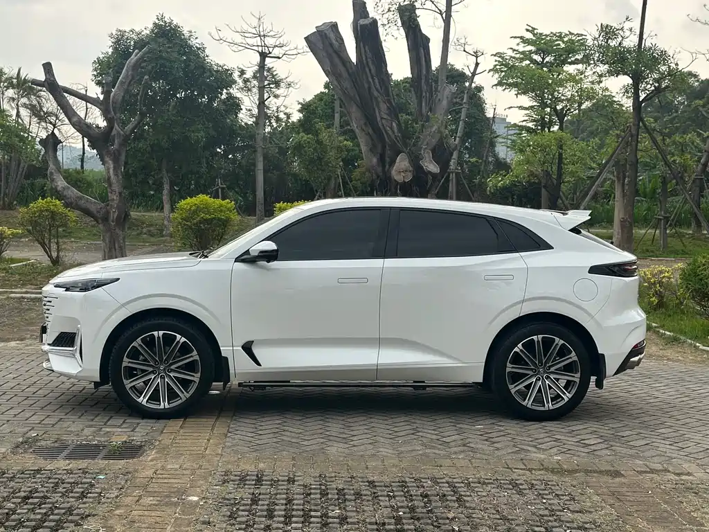 Changan UNI-K 2.0 T Distinguished