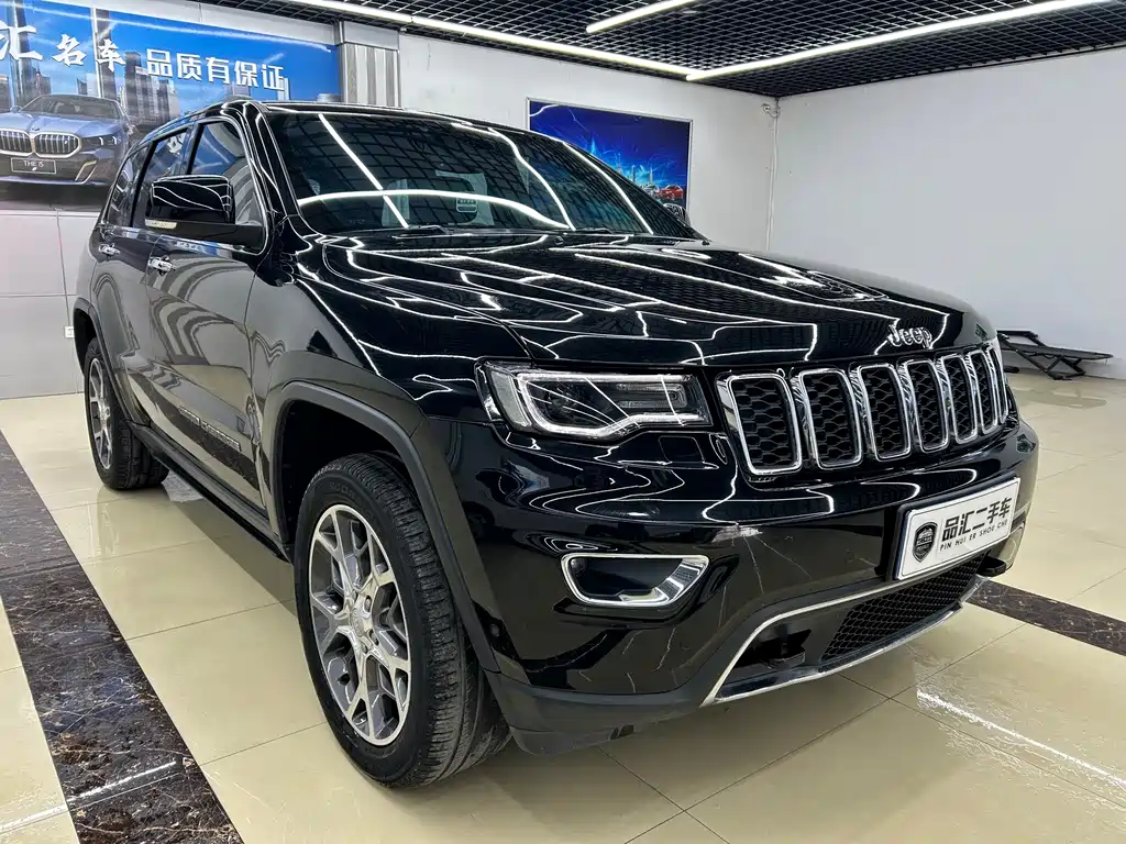 Grand Cherokee (Import) 3.0 L Elite Navigation