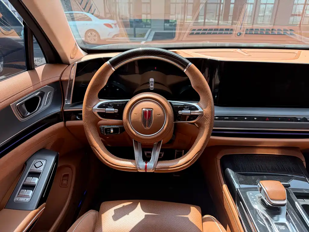 Hongqi H9 2.0 T Flagship Smooth Private Style