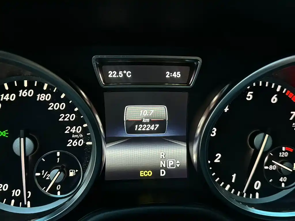 Mercedes-Benz M-Class ML 320 4 MATIC