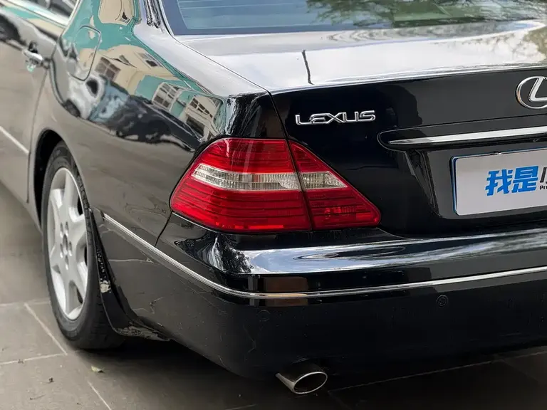 Lexus LS 430