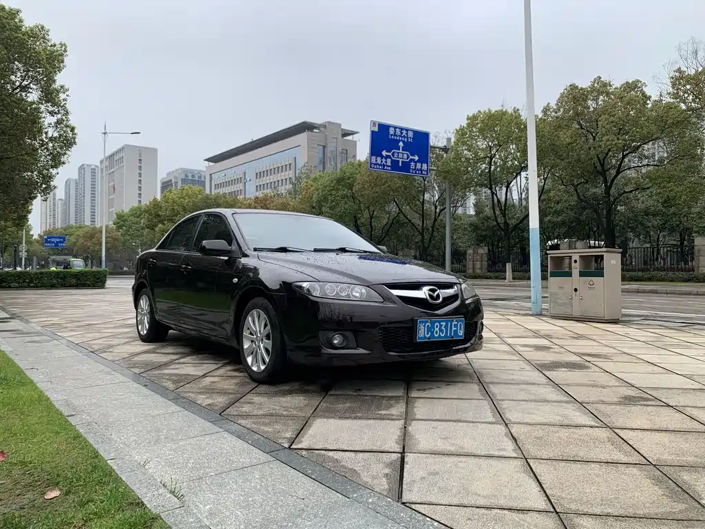 Mazda 6 2.0 L Auto Fashion